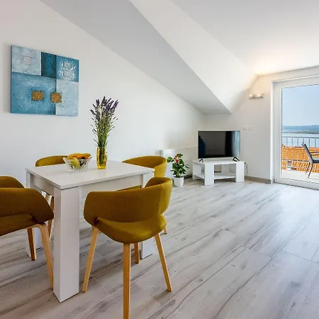 公寓 Modernes Mit Traumhaften Meerblick Zur Insel Krk *