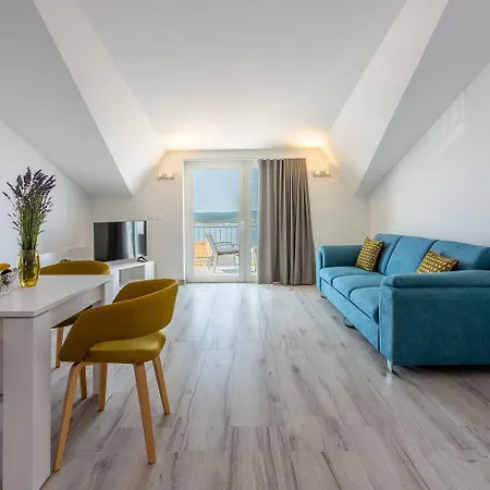 Modernes Mit Traumhaften Meerblick Zur Insel Krk