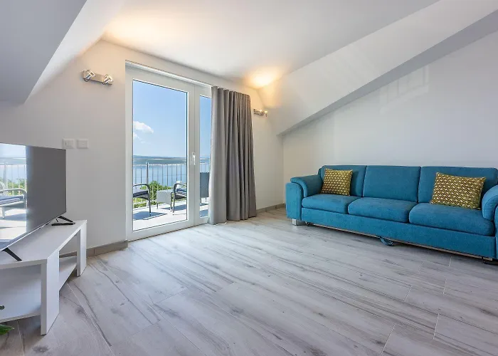 Modernes Mit Traumhaften Meerblick Zur Insel Krk Crikvenica