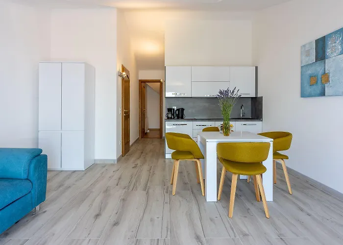 Modernes Mit Traumhaften Meerblick Zur Insel Krk Crikvenica