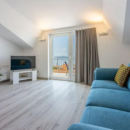 Modernes Mit Traumhaften Meerblick Zur Insel Krk Daire