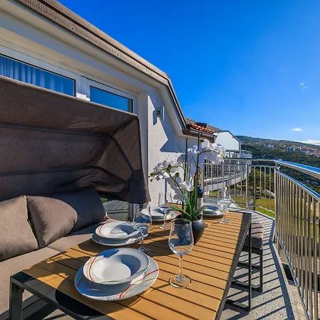 Modernes Mit Traumhaften Meerblick Zur Insel Krk *