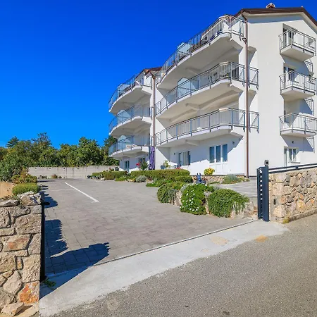 Apartment Modernes Mit Traumhaften Meerblick Zur Insel Krk